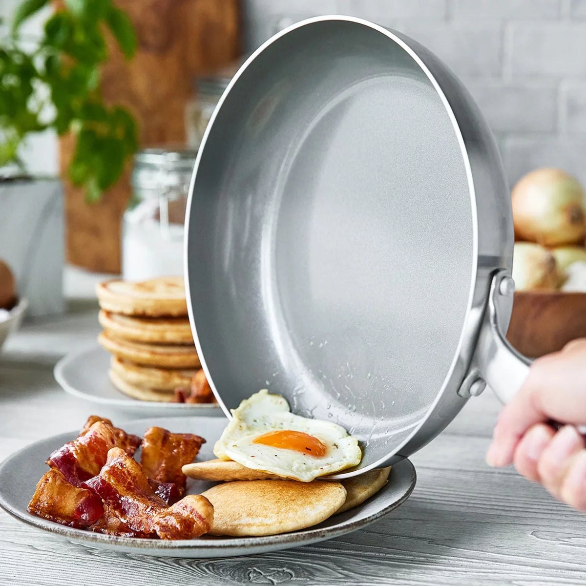 Stainless Steel Ceramic Nonstick 2 Piece Frypan Set E945442
