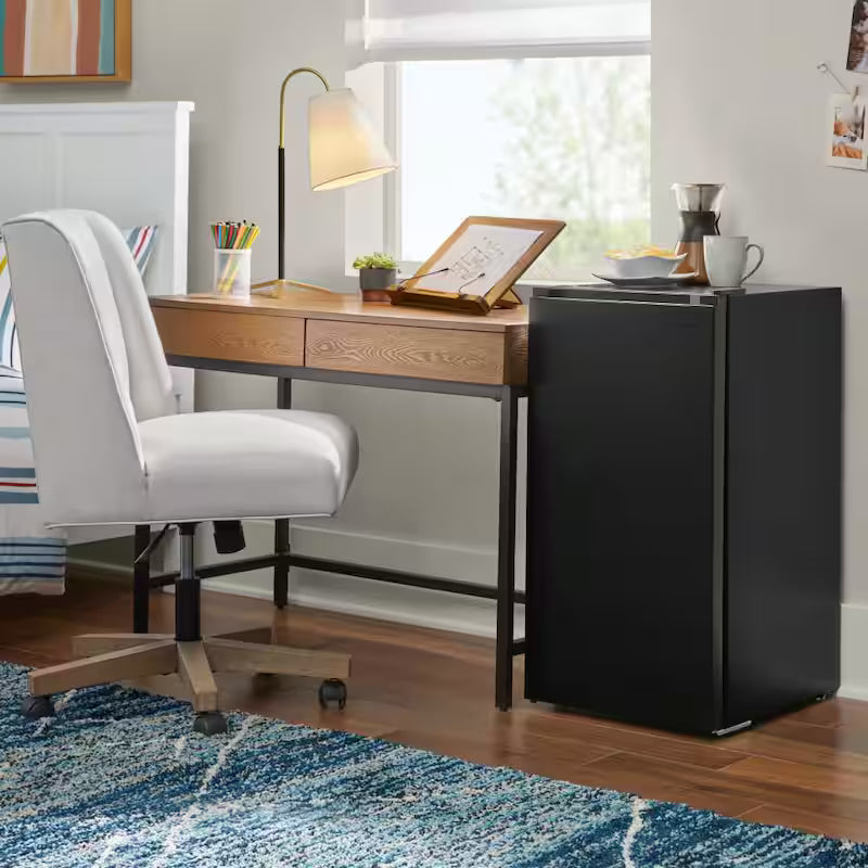 Black 3.2 cu. ft. Mini Refrigerator Z2715
