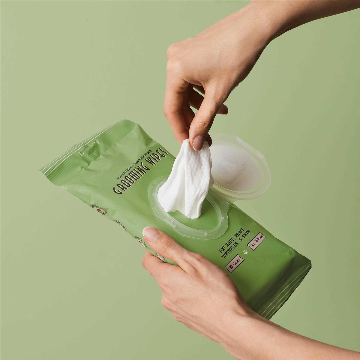 Dog Grooming Wipes L43087