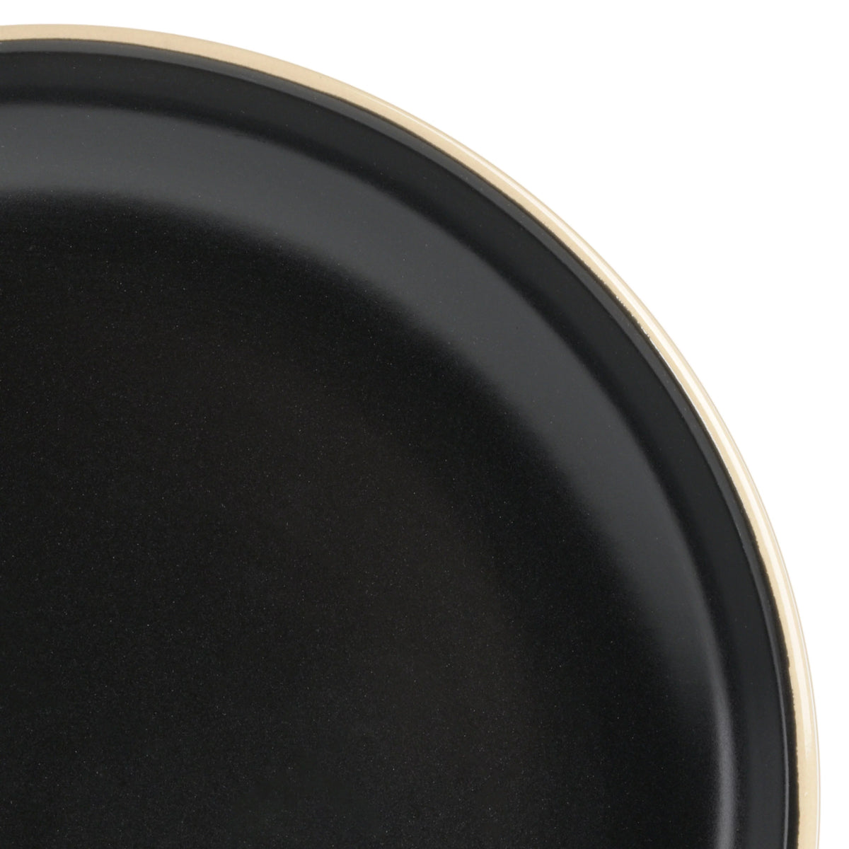 32 Piece Black Dinnerware Set T667435