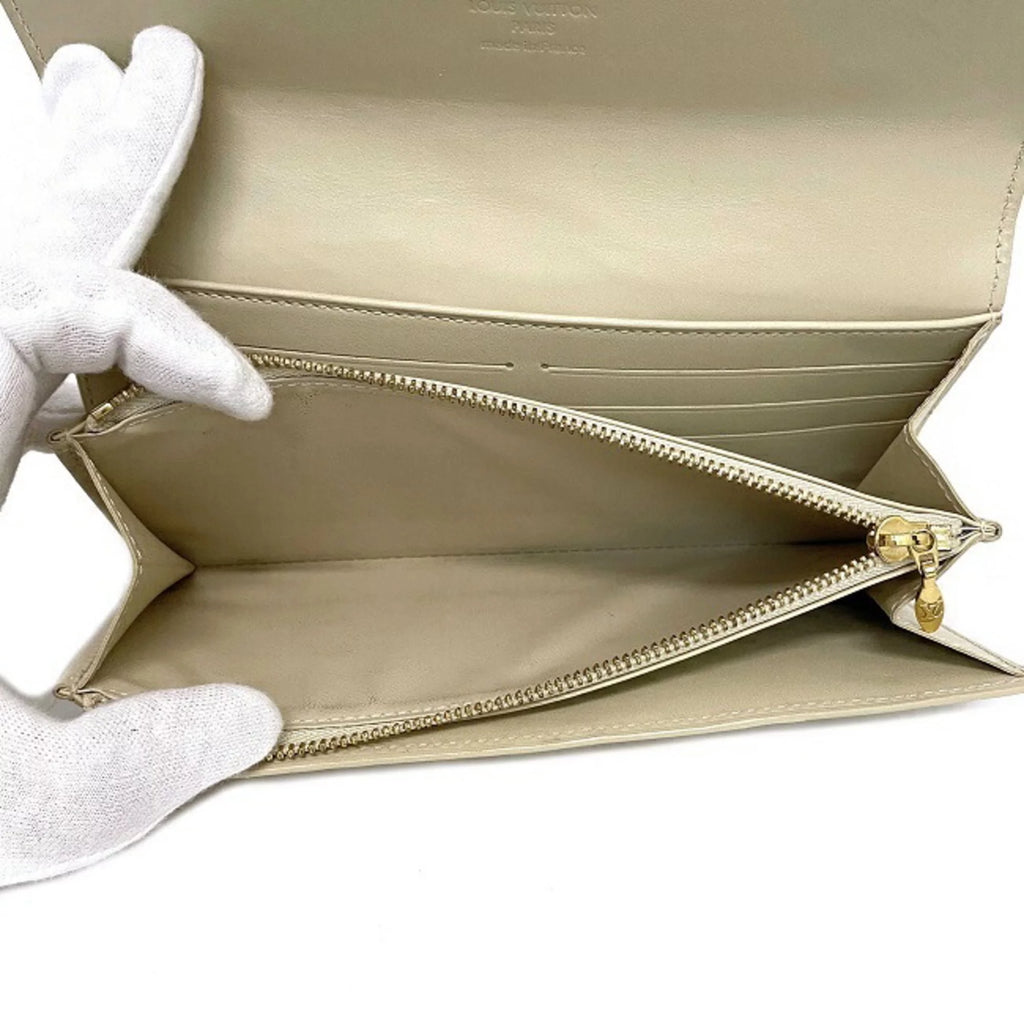Pre-Owned Beige Monogram Verni Patent Leather Long Bi-Fold Wallet S82059