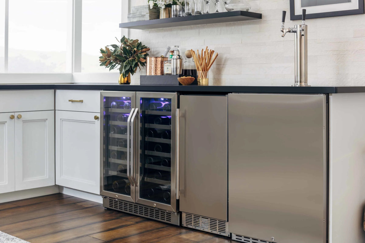 White Free Standing and Undercounter Ice Maker S30083