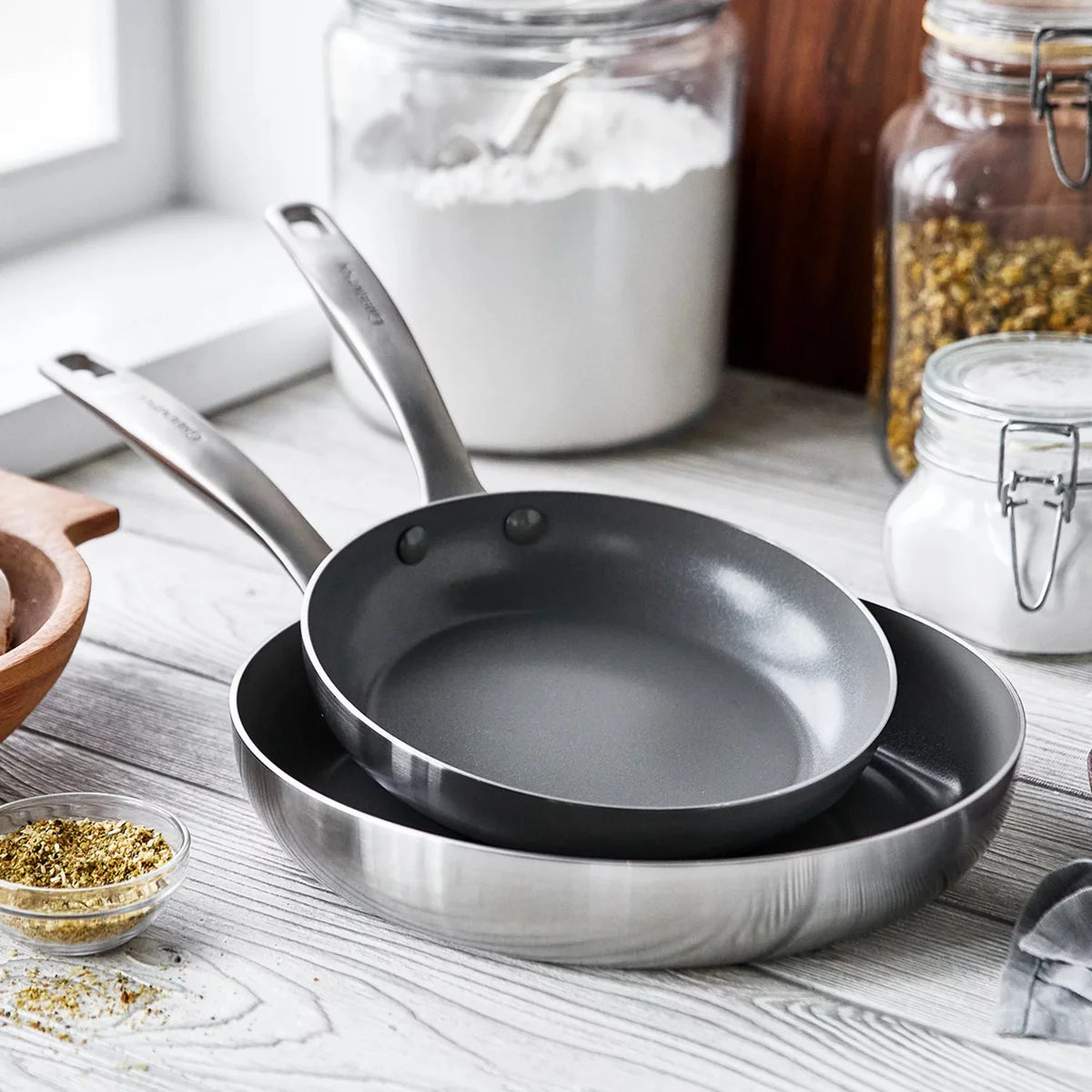 Stainless Steel Ceramic Nonstick 2 Piece Frypan Set E945442