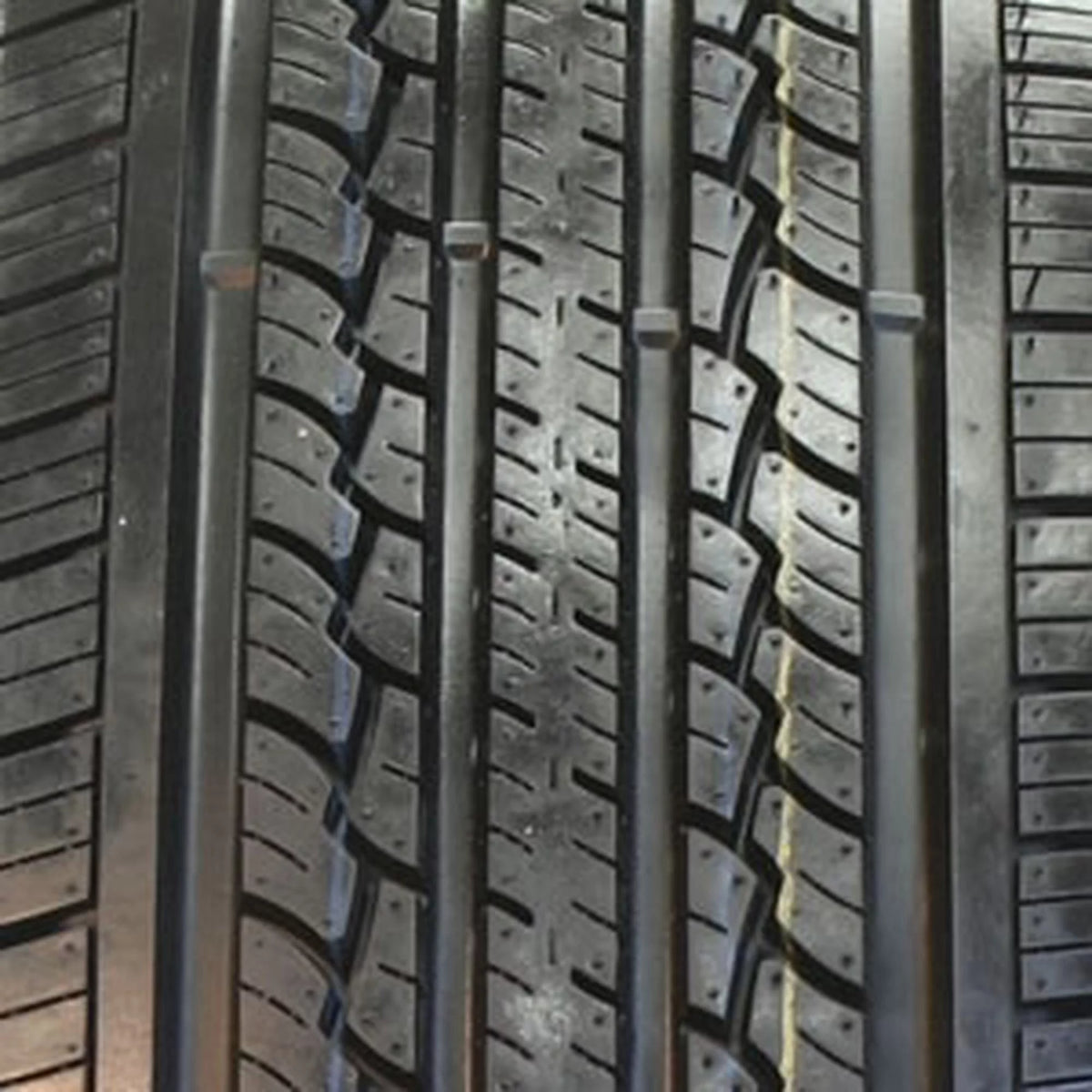 All Season 205/65R15 94T Passenger Tire V427